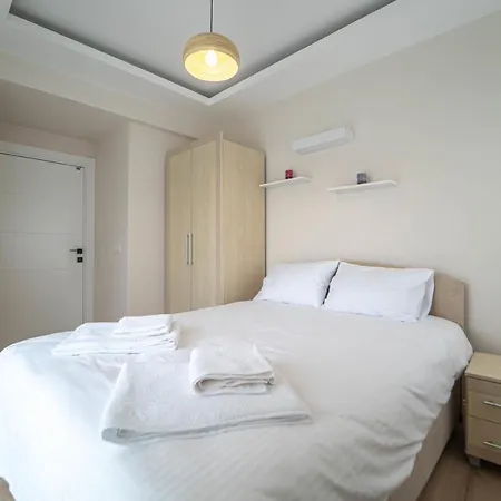Pleasant With Central Location Near Popular Attractions In Appartement Fethiye